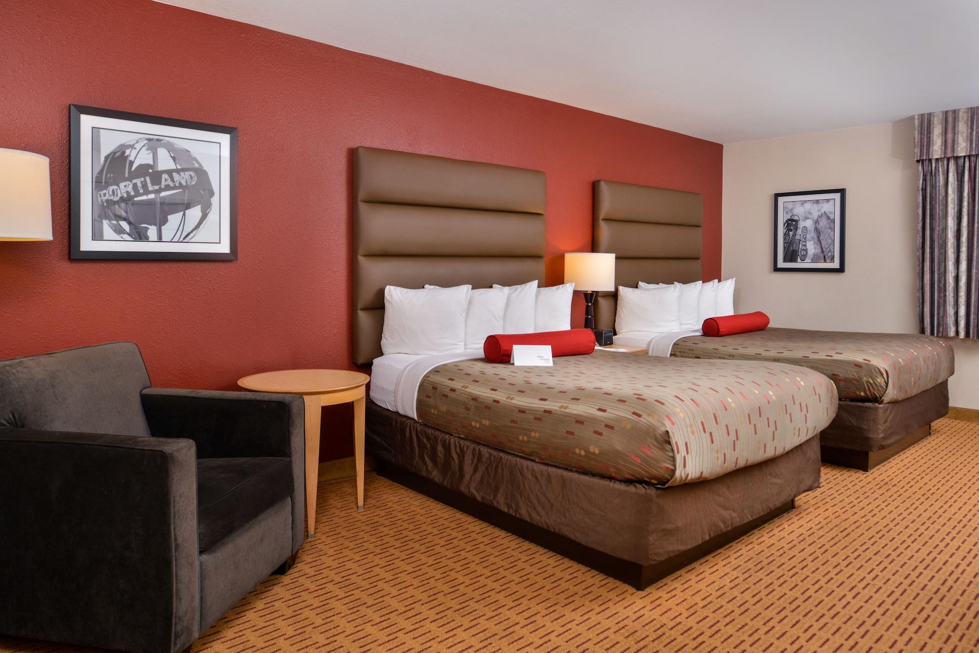 Clackamas Inn And Suites Εξωτερικό φωτογραφία
