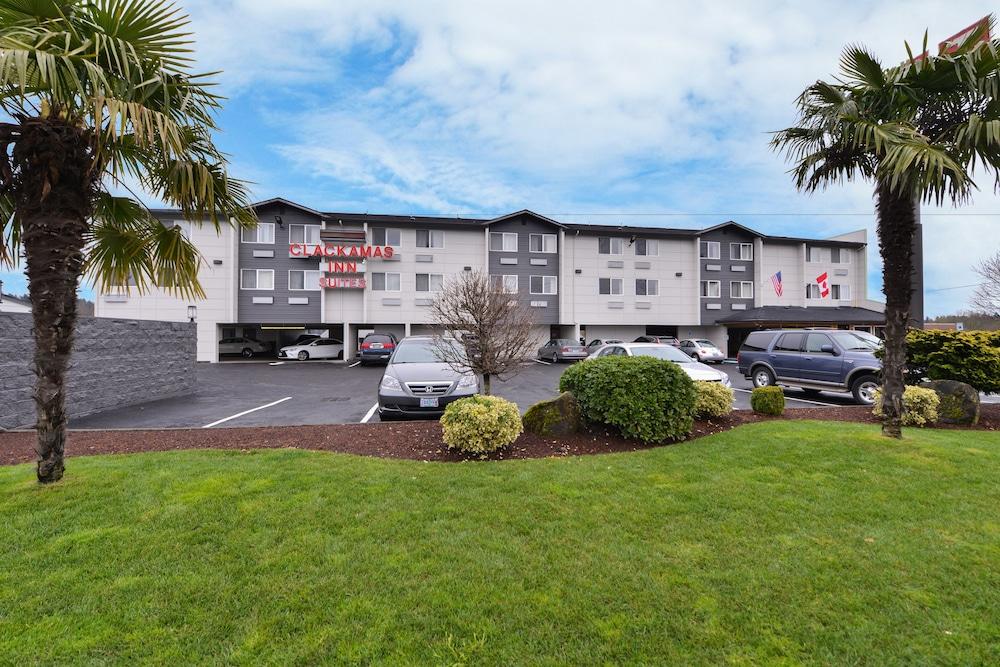 Clackamas Inn And Suites Εξωτερικό φωτογραφία